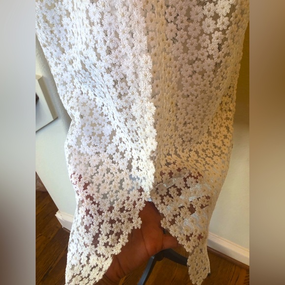 Noon by Noor White Frankie Daisy Lace Tunic: Size 4 - Picture 6 of 8